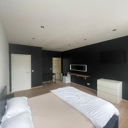 Room Of Tournai 3 エクステリア 写真